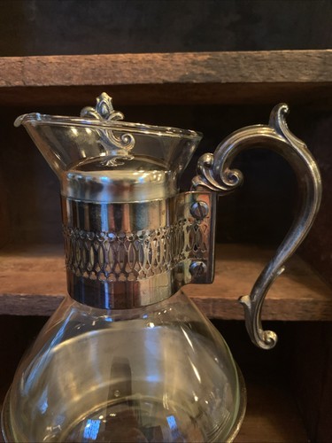 Jarra de café FB Rogers Silver Company de colección y base calentadora plateada. - Imagen 2 de 14