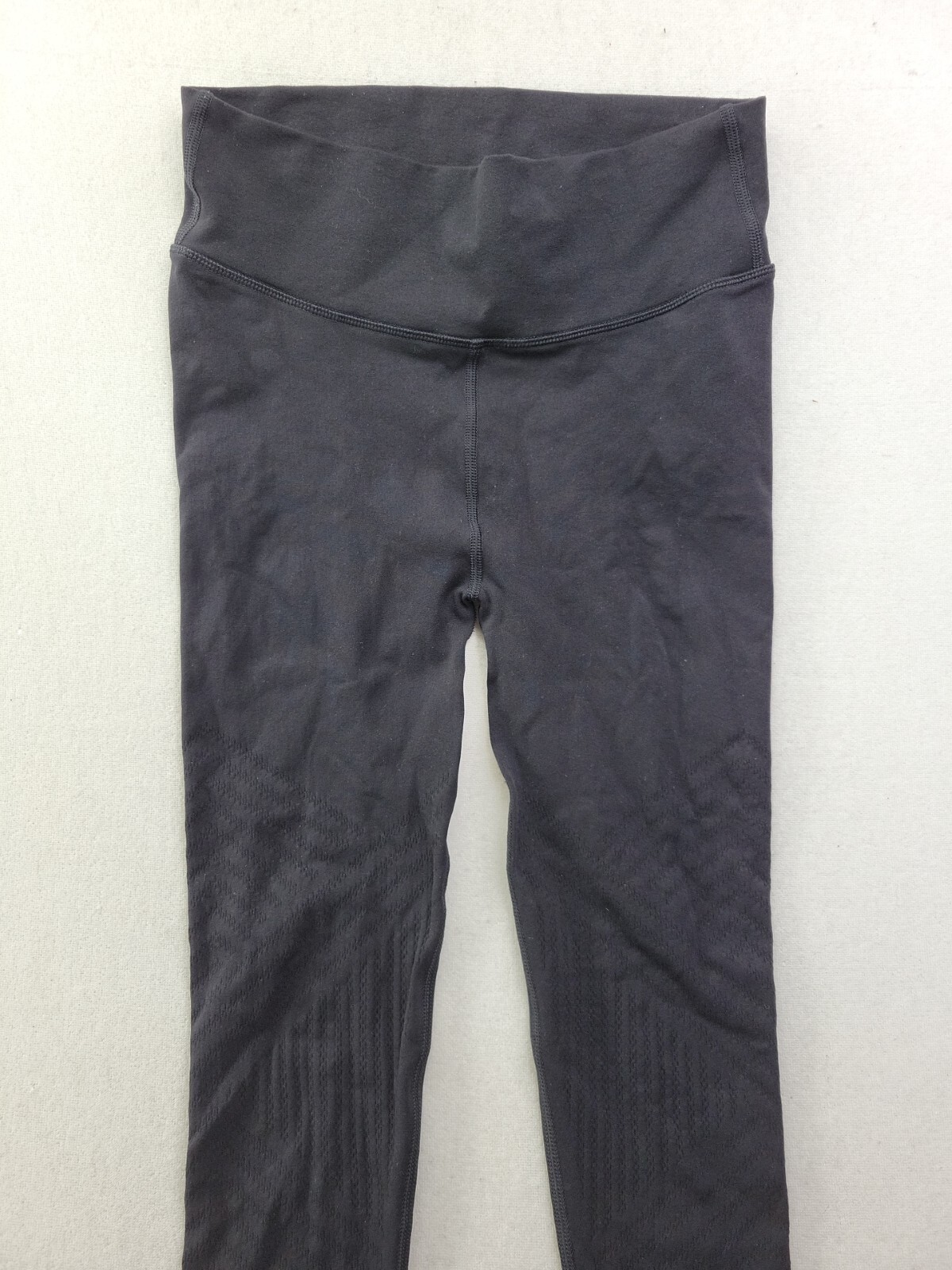 Lululemon Women's 6 Solid Black Compression Knit … - image 4