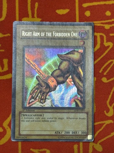YUGIOH RIGHT ARM OF THE FORBIDDEN ONE ULTRA RARE 1ST MODERATE PLAY LOB-E099