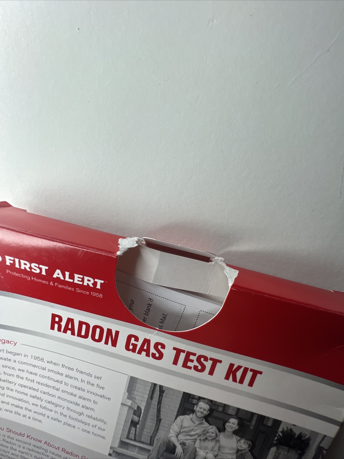 First Alert Radon Gas Test Kit RD1 Open Box/Box Damage, Tests Factory