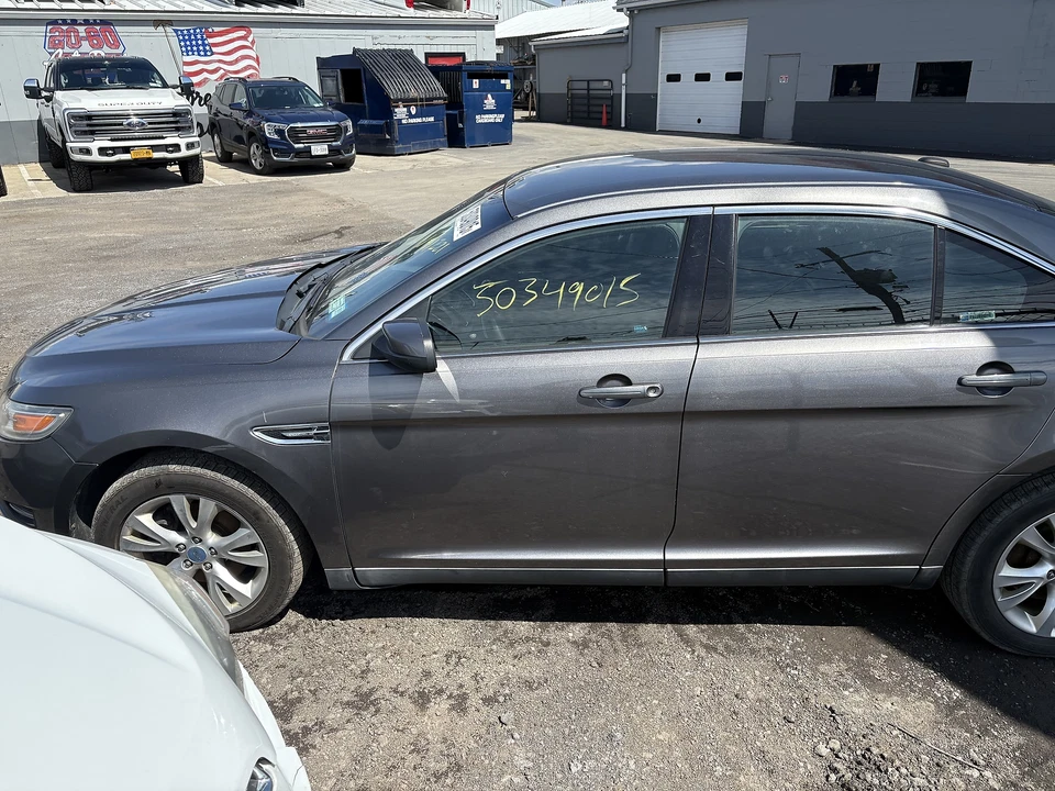 Used Engine Coolant Reservoir fits: 2011 Ford Taurus Grade A - Image 4 of 4