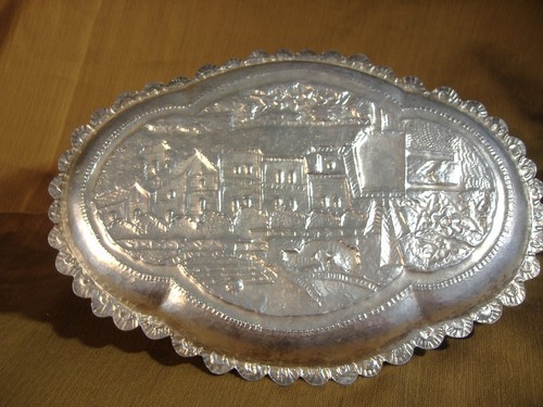 VINTAGE STERLING SILVER TRAY WITH TOWN SCENE 8 1/2" LONG 6" WIDE -133 GRAMS - Bild 6 von 6