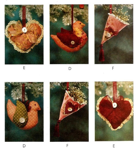 2001 Christmas Stocking Orny Ornament Tree Skirt Pattern McCall's 3426 OOP - Picture 2 of 3