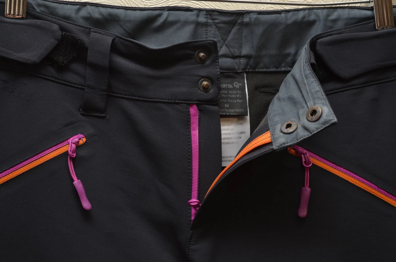 norrona svalbard flex 1 caviar hiking tracking softshell pants