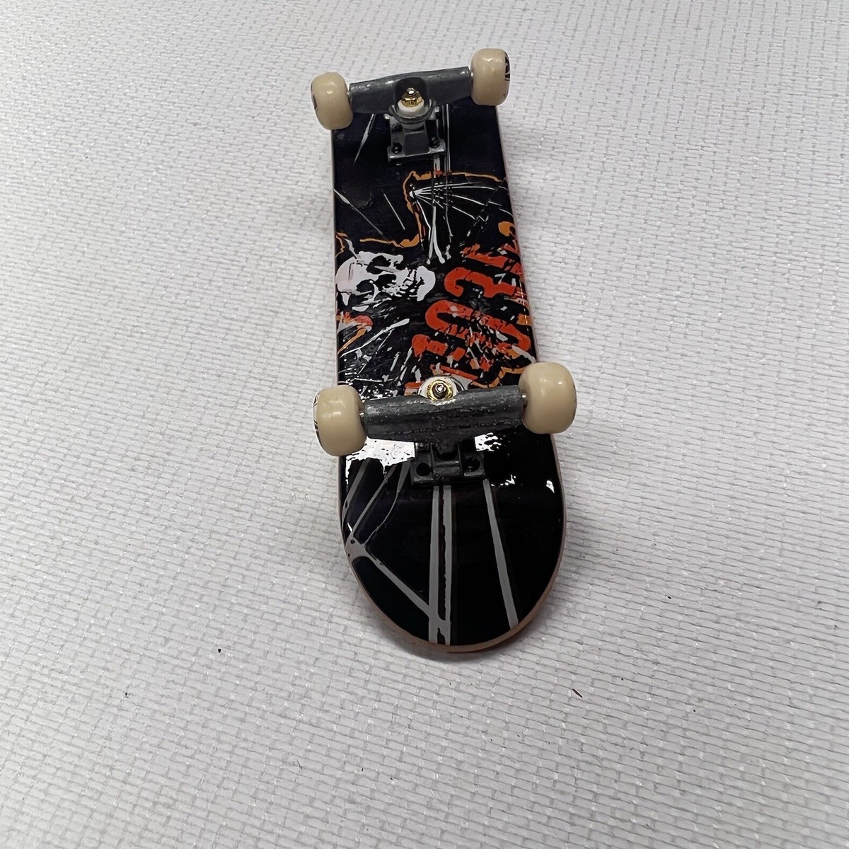 VTG Tech Deck 1031 Finger Board Y2K Toy Figure Skateboard Skull