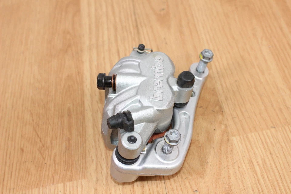 Суппорт переднего тормоза 2016 KTM 450 SXF Brembo - Изображение 2 из 4