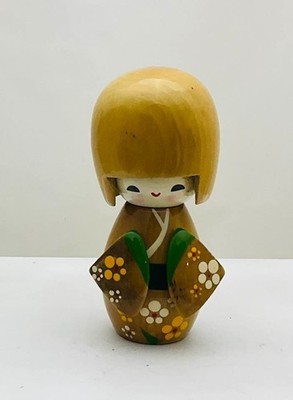 Japanische Kokeshi Puppe Holz beige 12x6 cm ca.