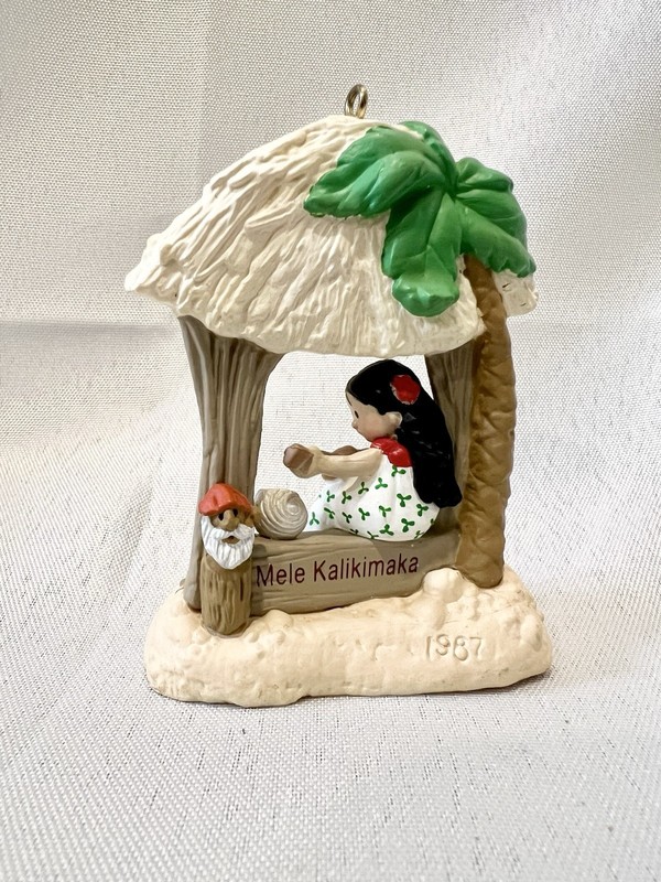 Hallmark Keepsake Windows of the World Polynesian  1987 Mele Kalikimaka Ornament