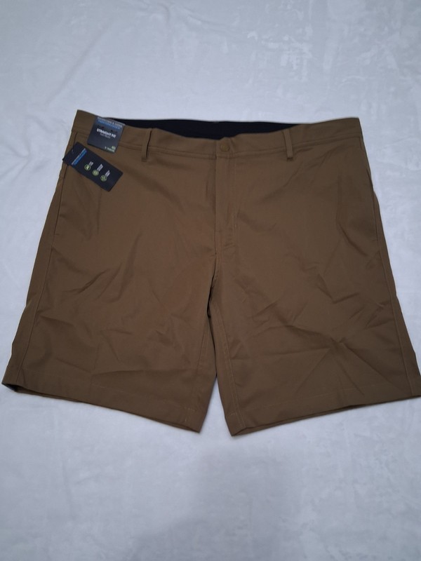  Men's Roundtree & Yorke Performance Shorts Men 40x9" Brown Straight Flat Front