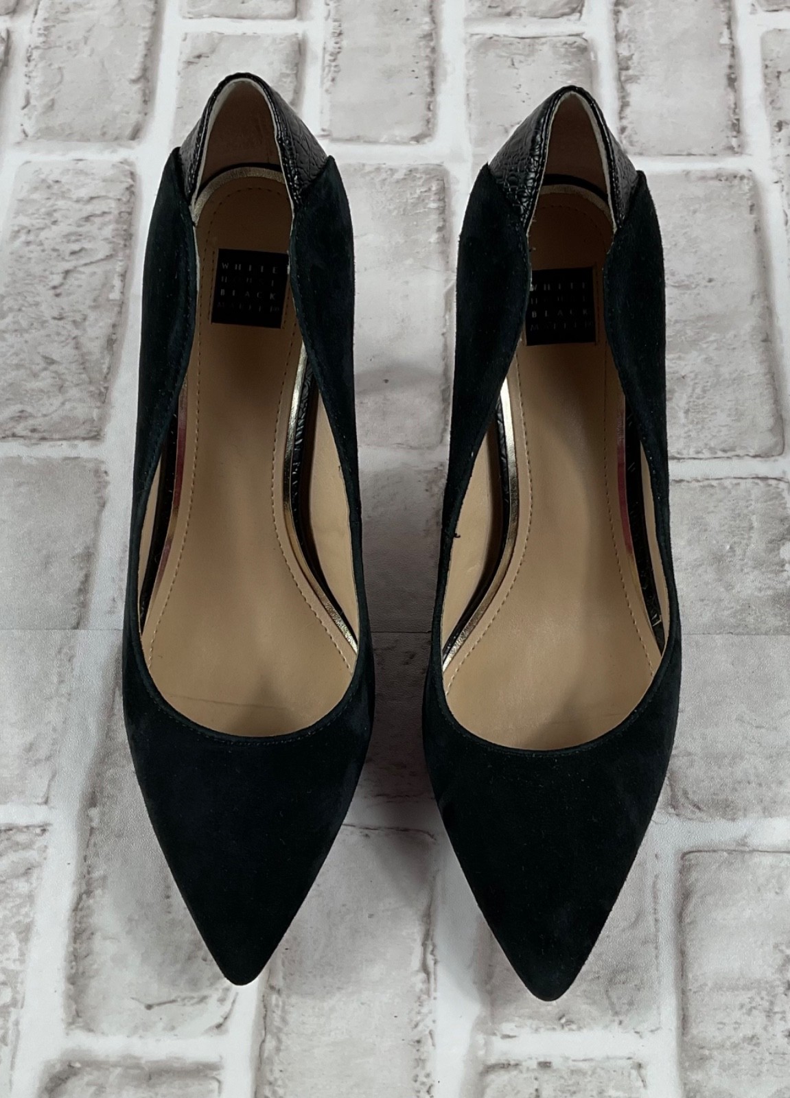 WHITE HOUSE BLACK MARKET Heels Womens Sz 8.5 M Black Suede Velvet Embossed Heel