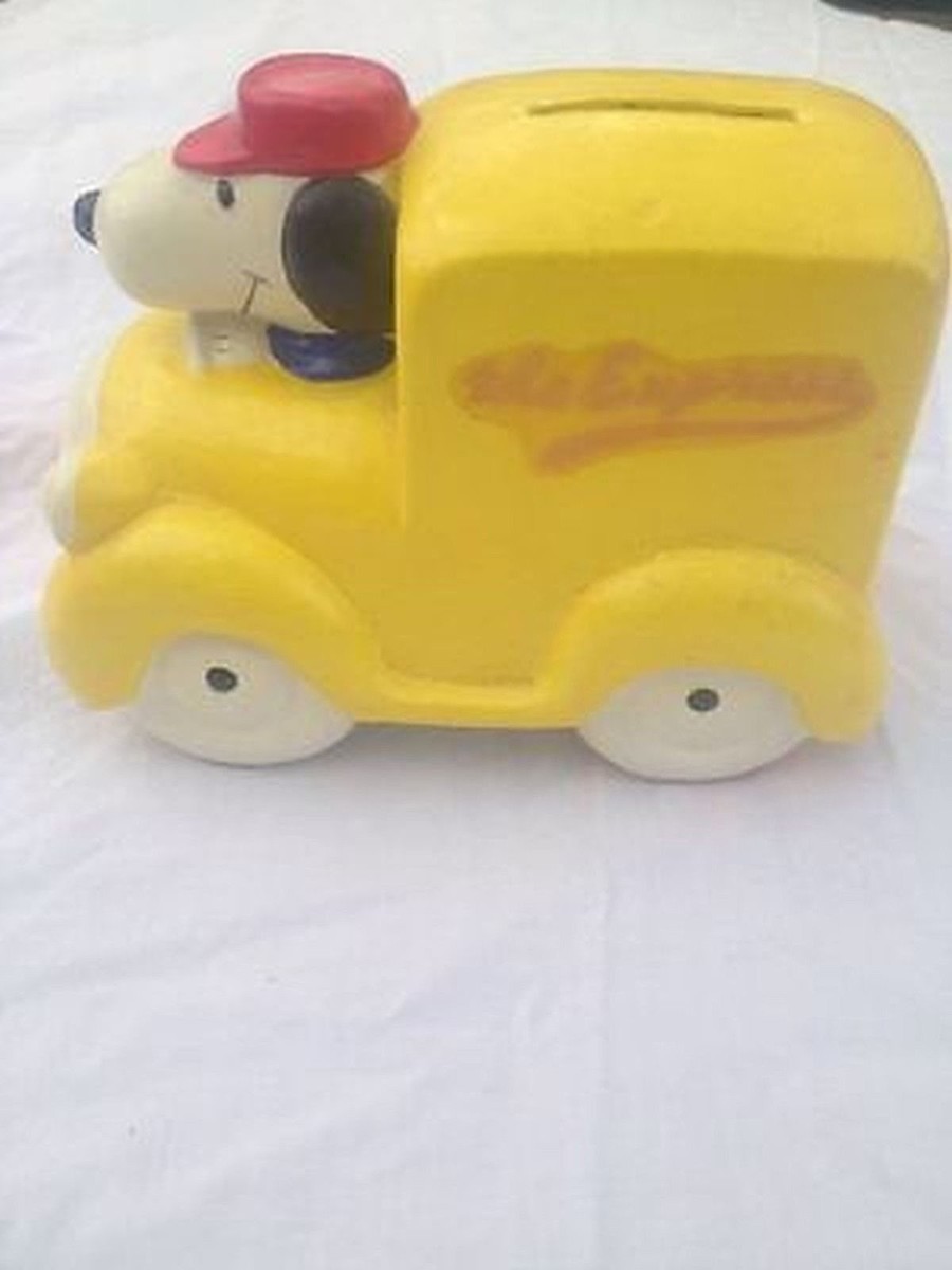 Vintage Peanuts Snoopy Ice Cream Express Truck Yellow Chalkware