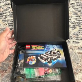 LEGO Ideas: The DeLorean Time Machine (21103)