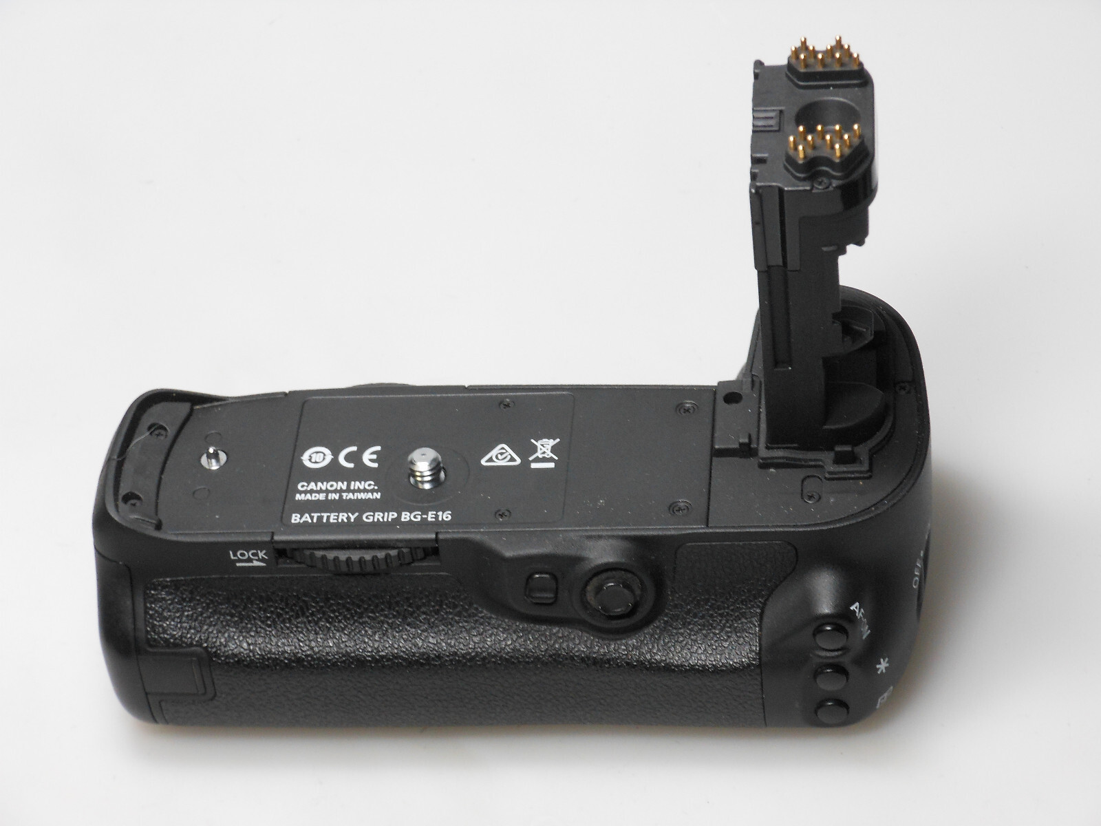 Canon+Bge16+Battery+Grip+For+EOS+7d+Mark+II+9130B001 for sale online