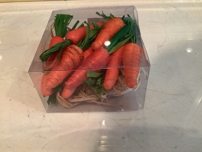 Pier 1 Hello Spring Raffia & Carrots Table Scatter - NEW