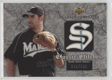 2003 Upper Deck Classic Portraits Stitches Jerseys /299 Mike Lowell #GJ-ML 0y9m