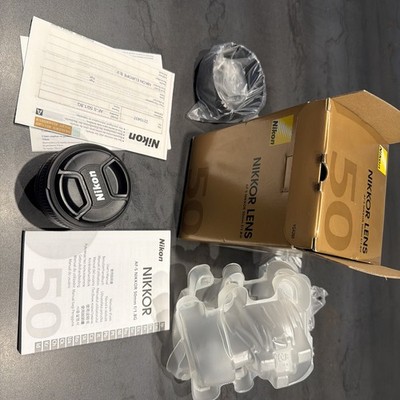 Nikon AF-S NIKKOR 50mm f/1.8G Objektiv mit Gegenlichtblende mit OVP