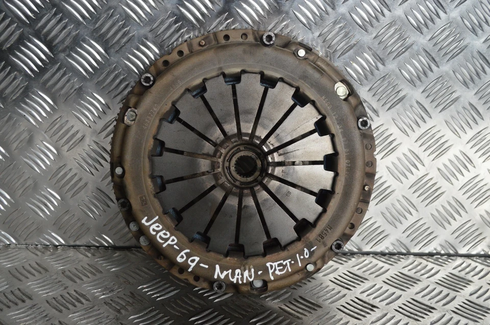 Jeep Renegade Duel Mass Flywheel 46338500 2019 1.0 Petrol 6 Speed Manual - Image 2 of 4