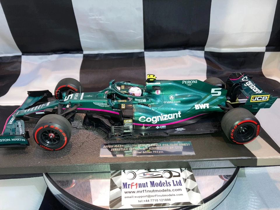 1:18 Minichamps 117210705 Sebastian Vettel Aston Martin 2nd Azerbaijan 2021 - Image 3 of 4