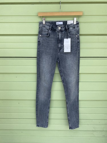 ZARA Woman GRAY HI-RISE SCULPT JEANS 