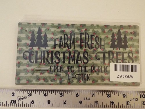 3-lot-WOOD PLAQUE HANGING SIGNS-4X8-HAPPY HOLIDAY CAMPERS-MERRY CHRISTMAS-TREES - Picture 5 of 7