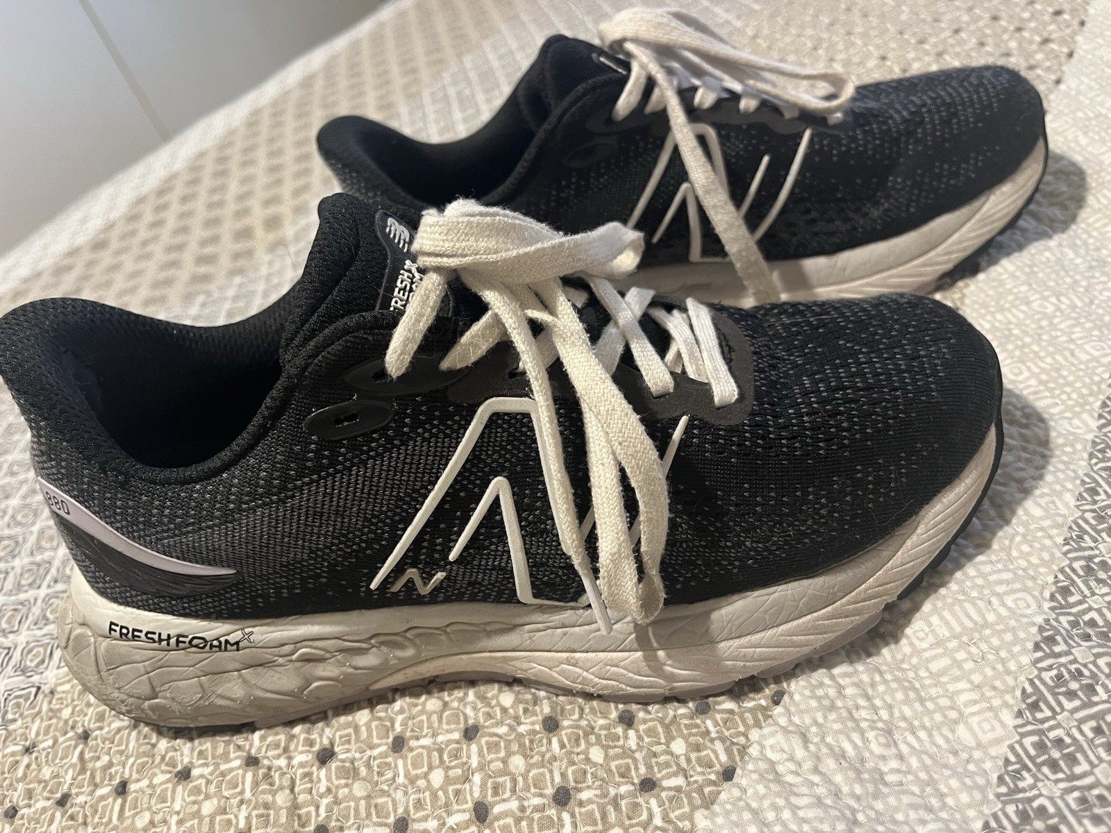 New Balance Fresh Foam 880 v12 US Size 8 New Balance Fresh Foam 880 v12 US Size 8