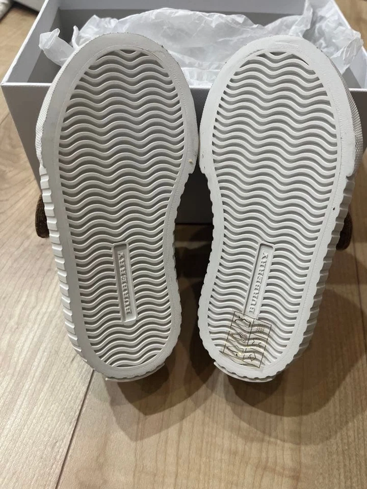 Burberry Baby Shoes 13cm US 6 Infant Sneakers New Unused Check Pattern No Box - Image 3 of 4