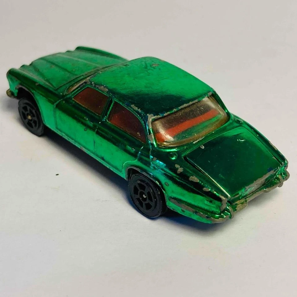 Corgi Rockets #D902 Jaguar XJ6 Green / Red Interior - Original Vintage (ref18) - Image 3 of 4