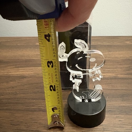 Vintage Peanuts Snoopy UFC Inc Light Up MultiColor Edge Lit Acrylic Figurine - Picture 10 of 10