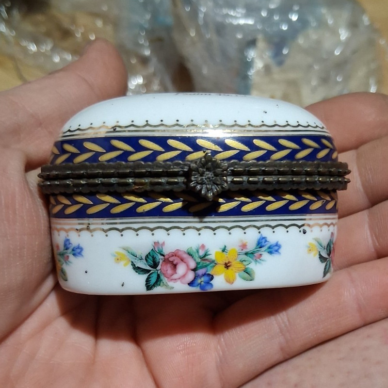 Imperial Porcelain Psalm 46:10 Hinged Trinket Box Floral Blue Gold Trim
