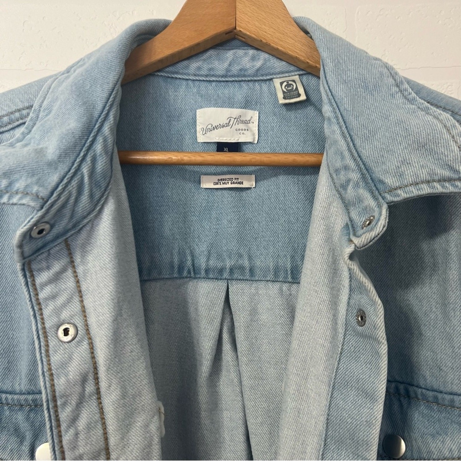 Universal Thread Target Denim Button Down Oversiz… - image 4