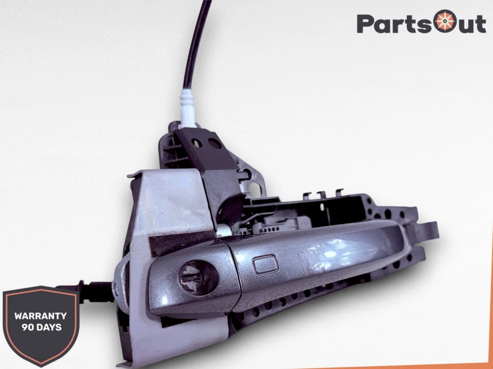 2012 - 2018 AUDI A6 C7 SEDAN FRONT LEFT DRIVER SIDE EXTERIOR DOOR HANDLE OEM - Image 2 of 4