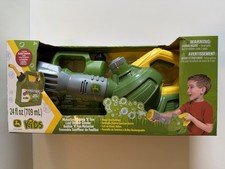 John Deere Bubble Leaf Blower Toy for Kids Includes 24oz Refill