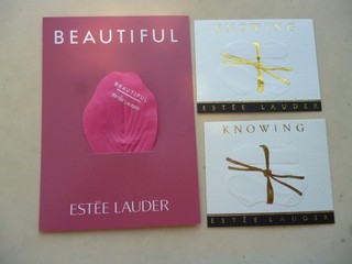 Cartes parfumées X 3 E Lauder