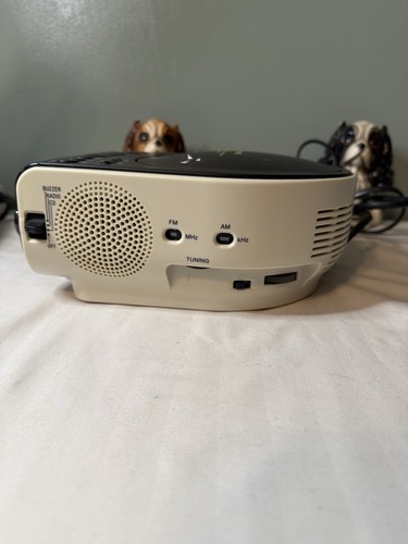 Black/white Sony Dream Machine FM/AM Radio CD Player Dual Alarm Clock ICF-CD815 - Picture 5 of 7