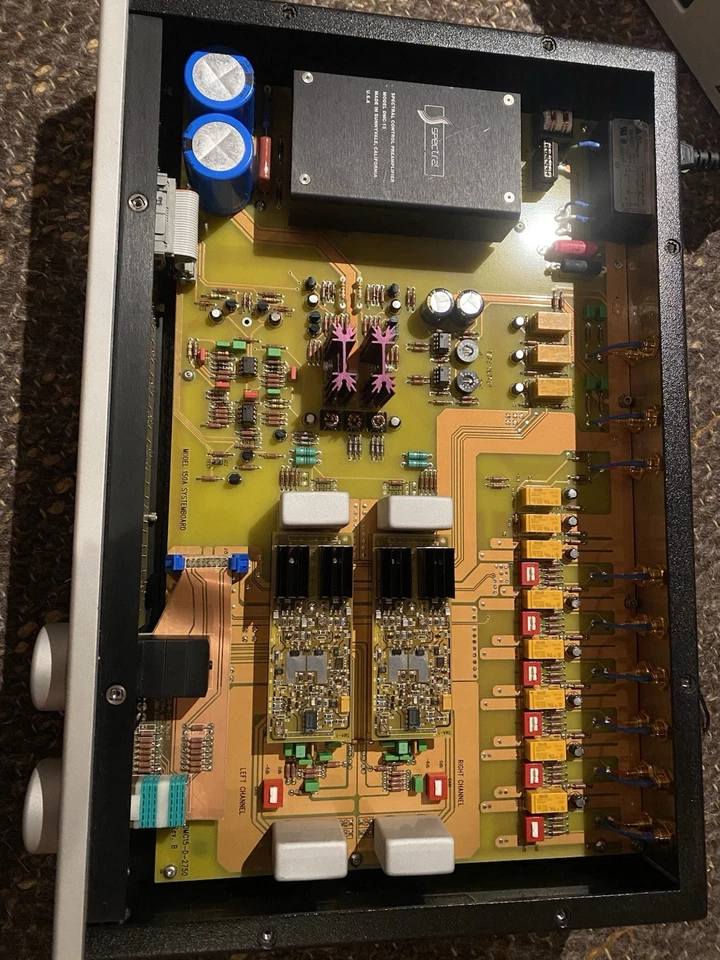 preamplificatore Spectral DMC15 - Immagine 3 di 4