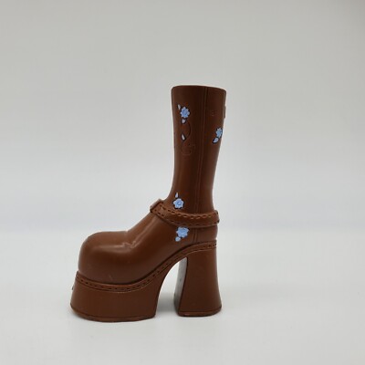Bratz Doll Boots Original Yasmin Platform Boot Solo Shoe Brown - Main Image