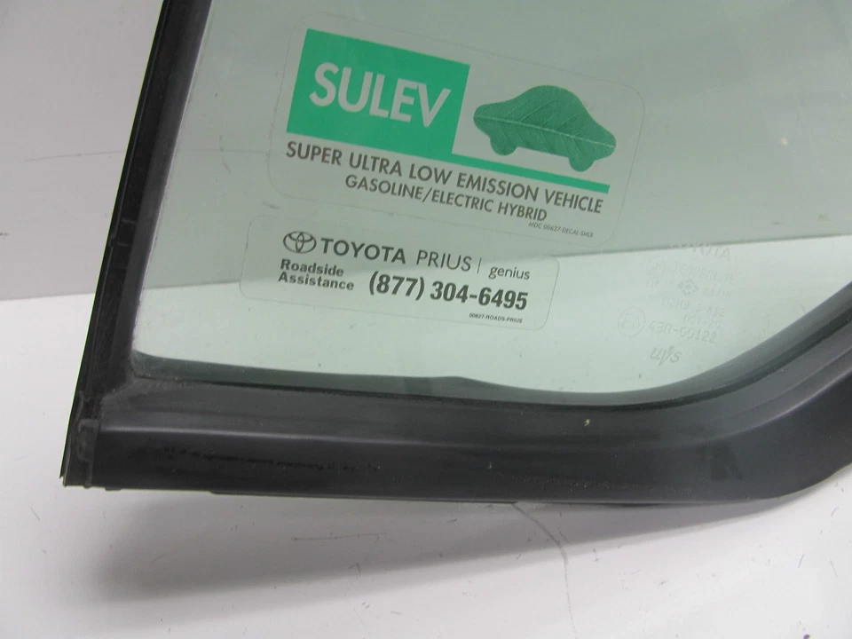 Vidrio de ventilación de ventana de puerta trasera izquierda Toyota Prius 2001-2003 68189-47010 OEM KM501313 Foto 2 de 4