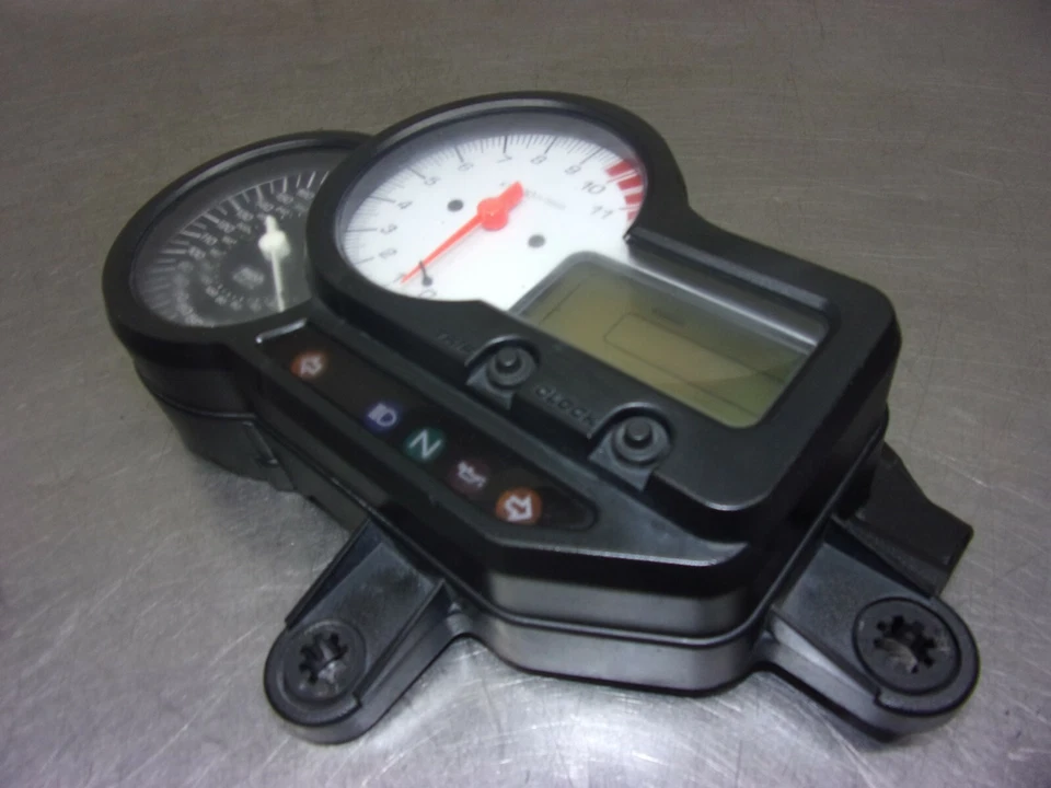 VELOCÔMETRO MEDIDOR FABRICANTE DE EQUIPAMENTO ORIGINAL 521 A HONDA SUPERHAWK VTR 1000F 2003 - Imagem 2 de 4