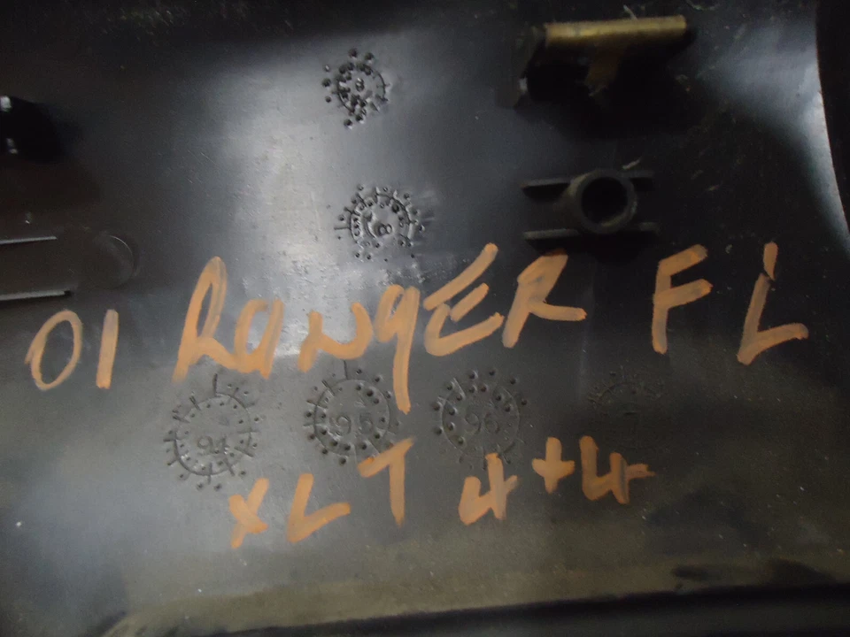 Ford Ranger XLT 2001 Supercab 2 puertas maestro ventana eléctrica interruptor manija moldura Foto 2 de 4