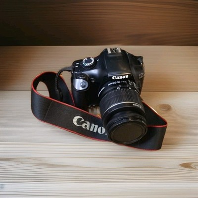 Canon EOS 1100D DSLR-Camera, funktioniert gut. bitte Text lesen! 