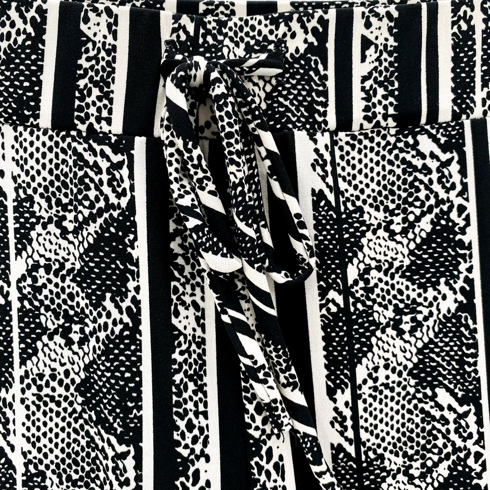 Style & Co Pants Women's Large Black Striped Animal Print Knit Wide Leg USA - Image 2 of 4