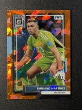 2022-23 Donruss FIFA EMILIANO MARTINEZ Optic Sapphire Cracked Ice SP ARGENTINA