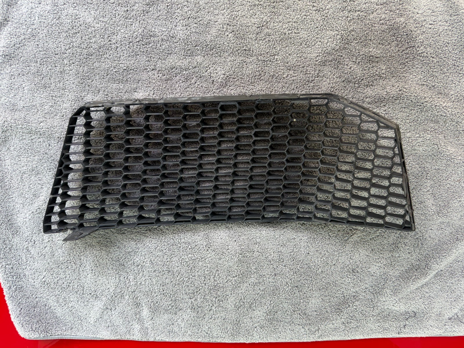 Lamborghini Aventador 2014 Rear Right Mesh P/N 470807676