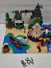 LEGO Western Indians: Boulder Cliff Canyon (6748) + Chief's Tepee (6746)  READ