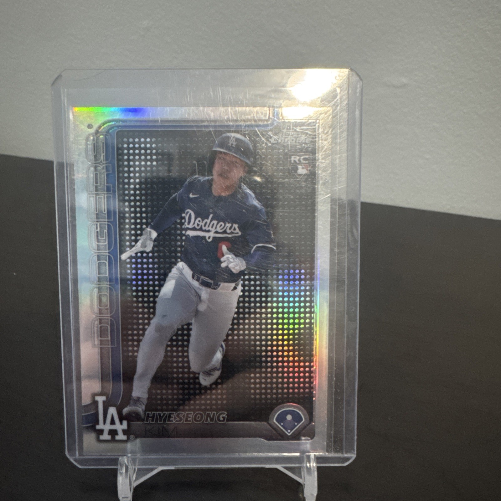 2025 Topps Chrome - Hyeseong Kim #152 Lightboard Logo Refractor (RC) SP