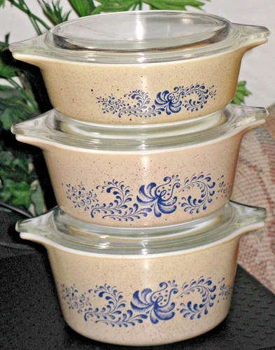 SET OF 3 VINTAGE PYREX HOMESTEAD CASSEROLE BOWLS w CLEAR GLASS LIDS #471 472 473