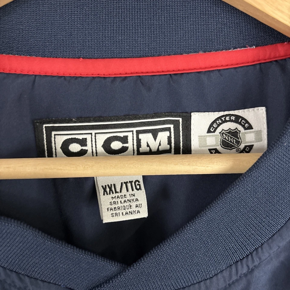 De colección Columbus Chaquetas Azul CCM Centro Rompevientos Para Hombres 2XL NHL Pullover Foto 4 de 4