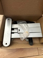 NEW Pipishell PISF1 Full-Motion TV Wall Mount 13-42" Flat/Curved Screens Tilt