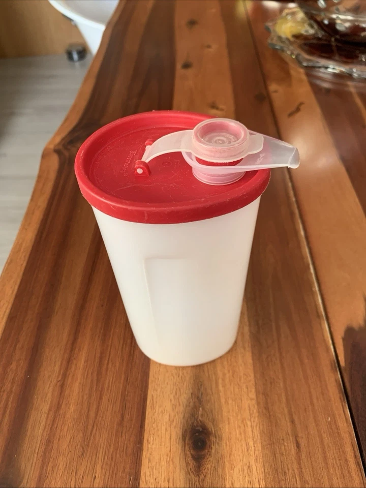 Tupperware Schlemmerkännchen Ölprinz Kanne ,Rot/weiss ,16cm.Hx9cm.Längex8cm.B - Bild 3 von 4