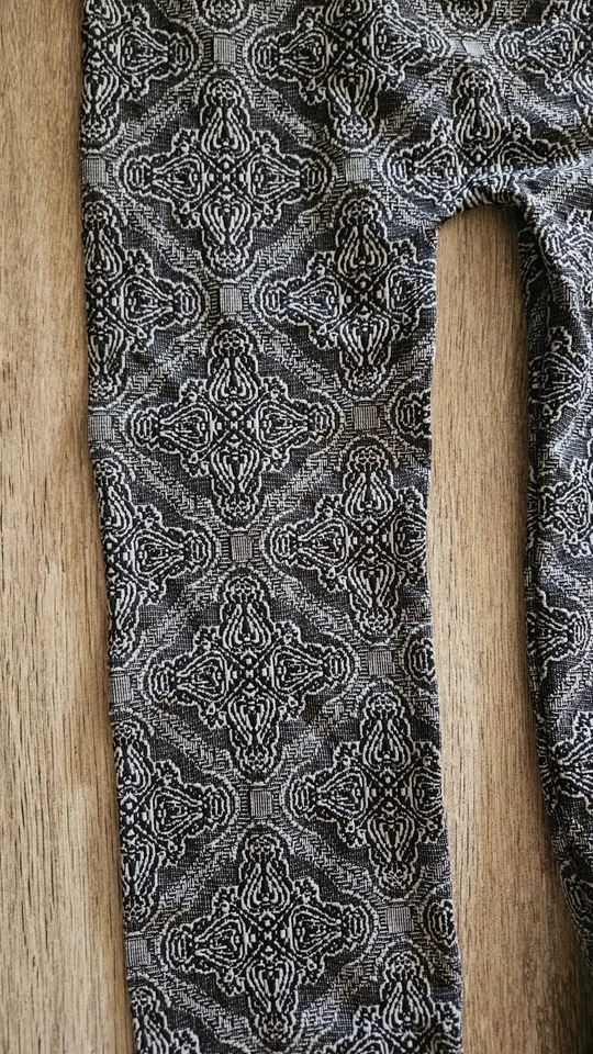 Lindo Patrón Nuevo Con Etiquetas Leggings Arden B M/L Negro Blanco Jacquard  Foto 3 de 4